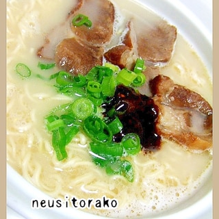 赤から　赤きゅう　うま辛みそ♡とんこつラーメン